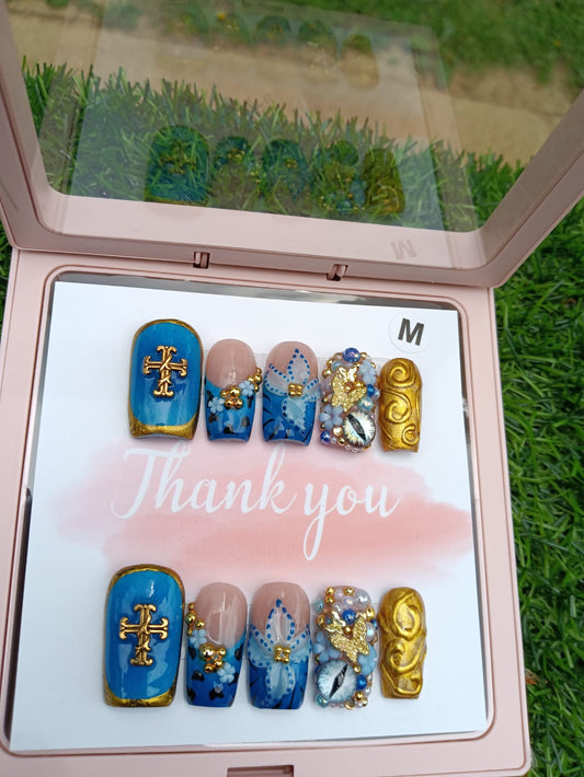 Square nails