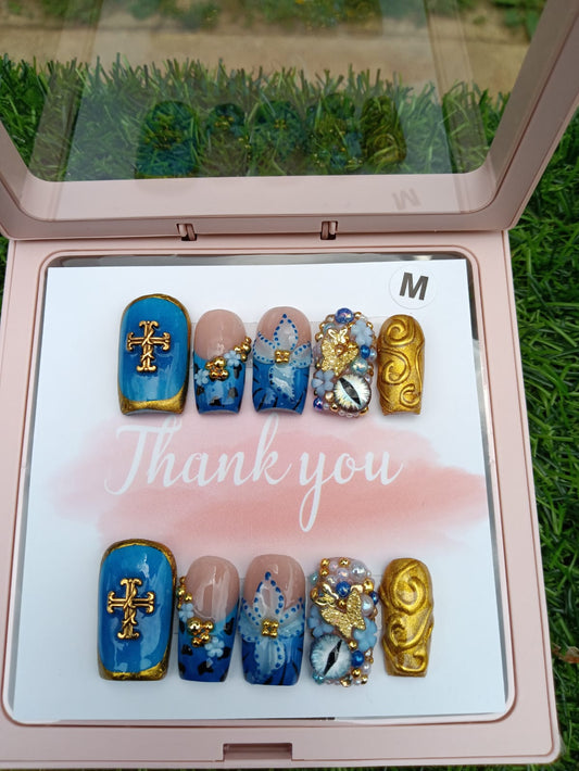 Square nails