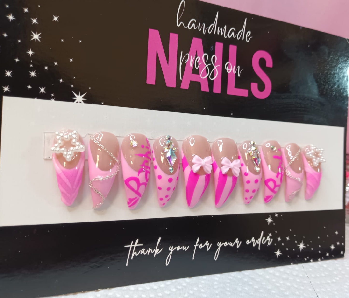 Curve nails